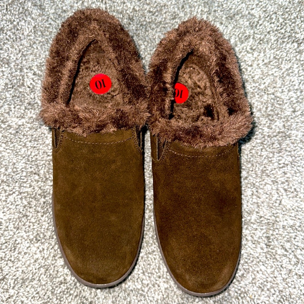 NWOB Minnetonka Women’s Sz 10 Brown Ankle Booties Suede w/ Faux Fur Brown Lining